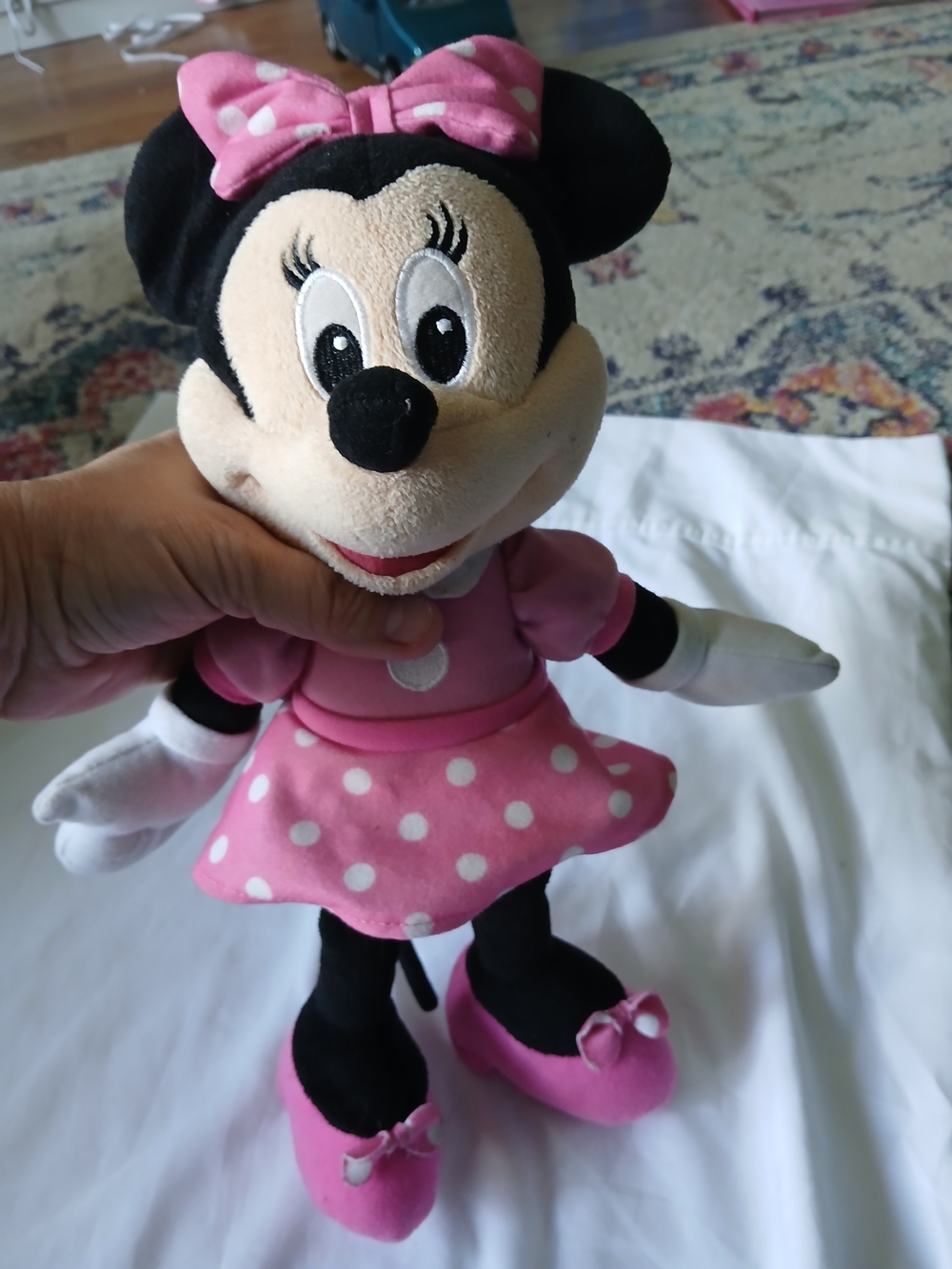DISNEY MINNIE MOUSE TALKING SINGING 13" PLUSH DOLL HOT DIGGITY DOG SONG- WORKS